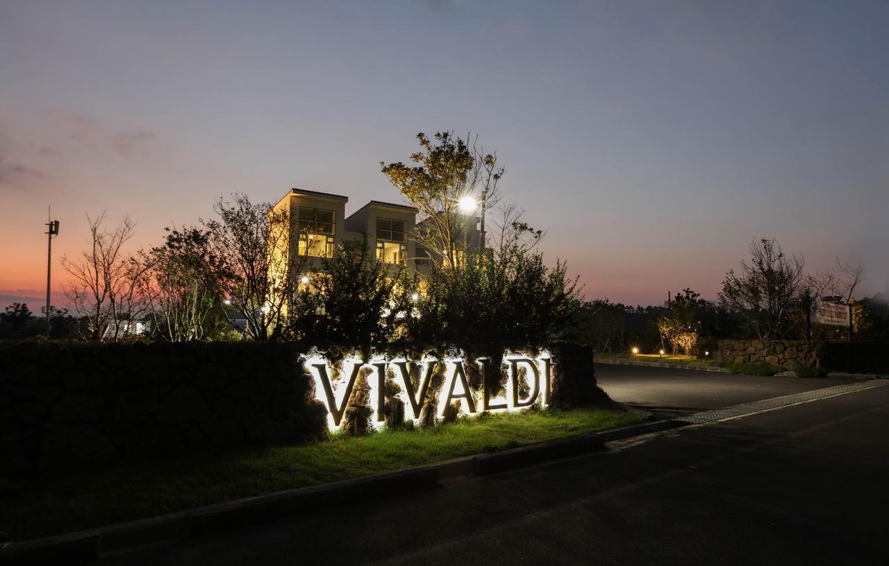 Casa De Vivaldi Hotel Seogwipo Dış mekan fotoğraf